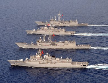 Οι Τούρκοι «γράφουν κανονικά» τα ΜΟΕ και «δεσμεύουν» με «NAVTEX» μέχρι και την Εύβοια!